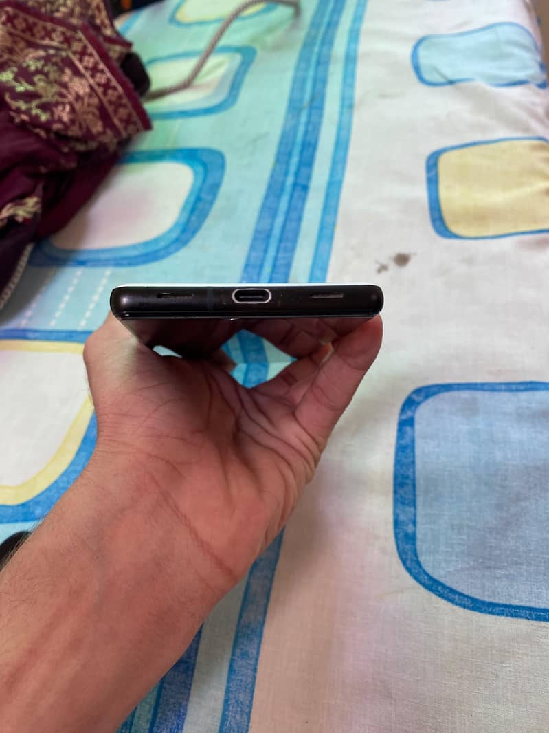 Google Pixel 6a 5