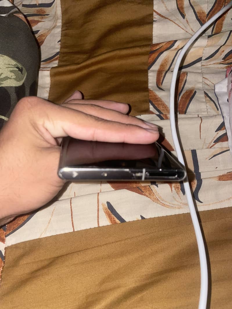 Samsung Mobile Note 10 Plus 3