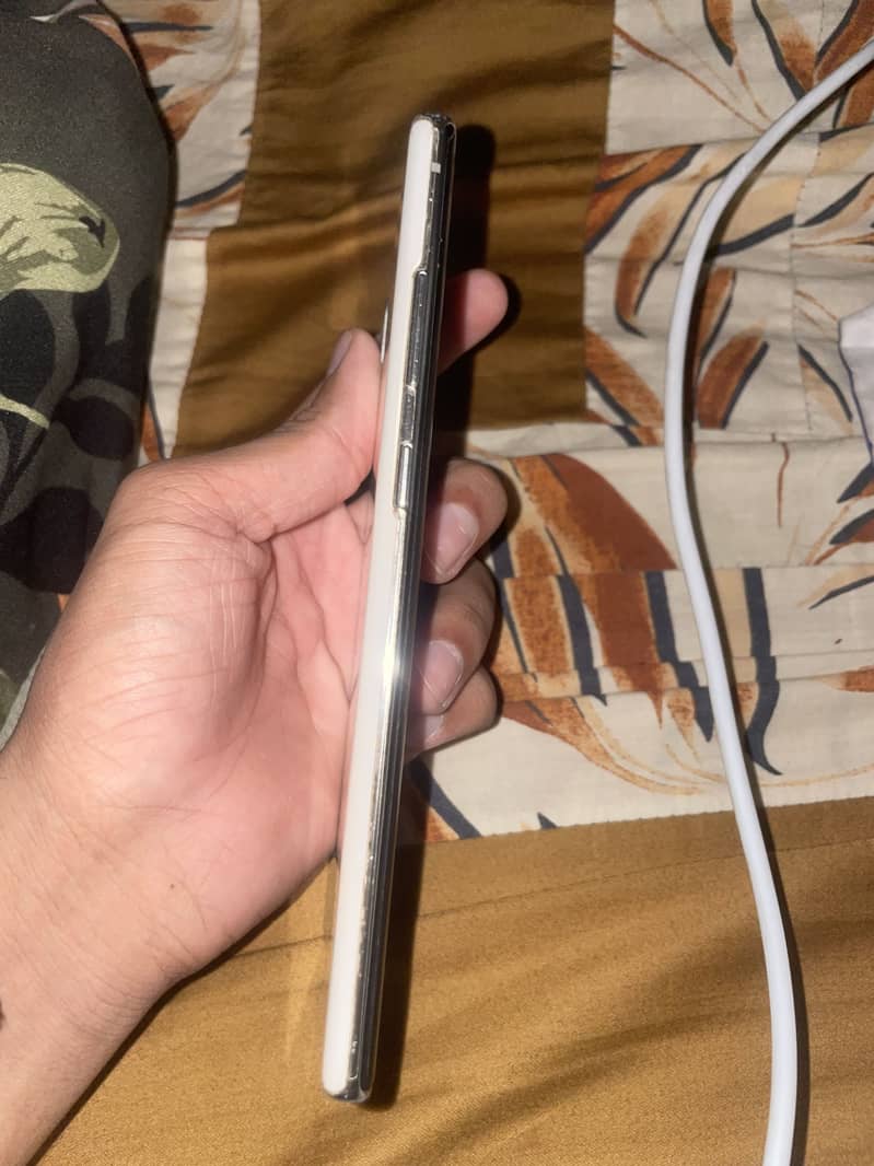 Samsung Mobile Note 10 Plus 4