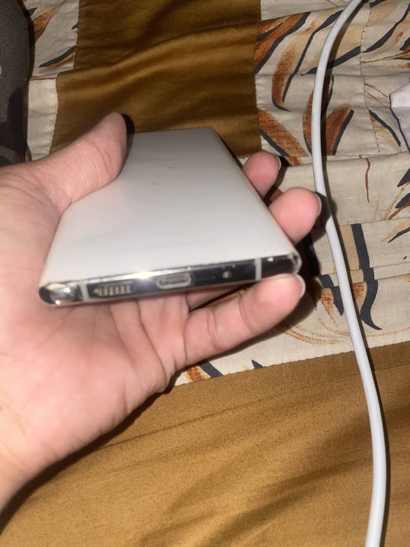 Samsung Mobile Note 10 Plus 5