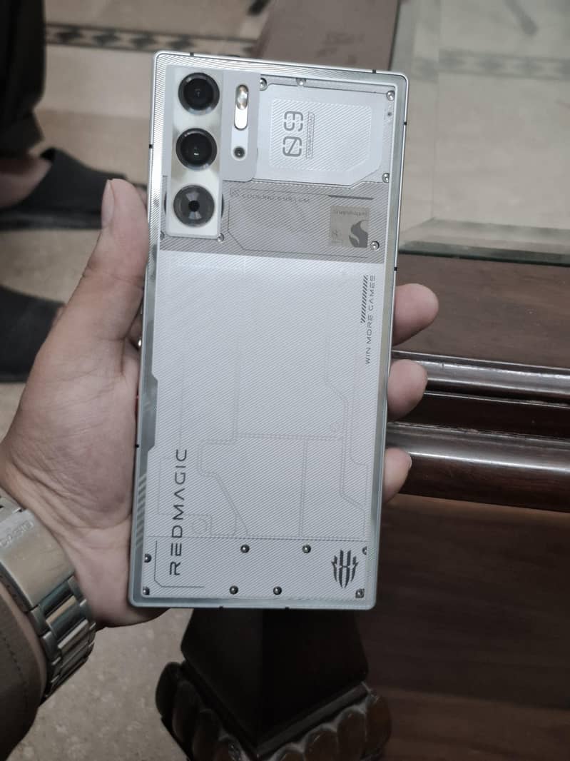 Red Magic 9 Pro Gaming Mobile Device - Fast Processor 3