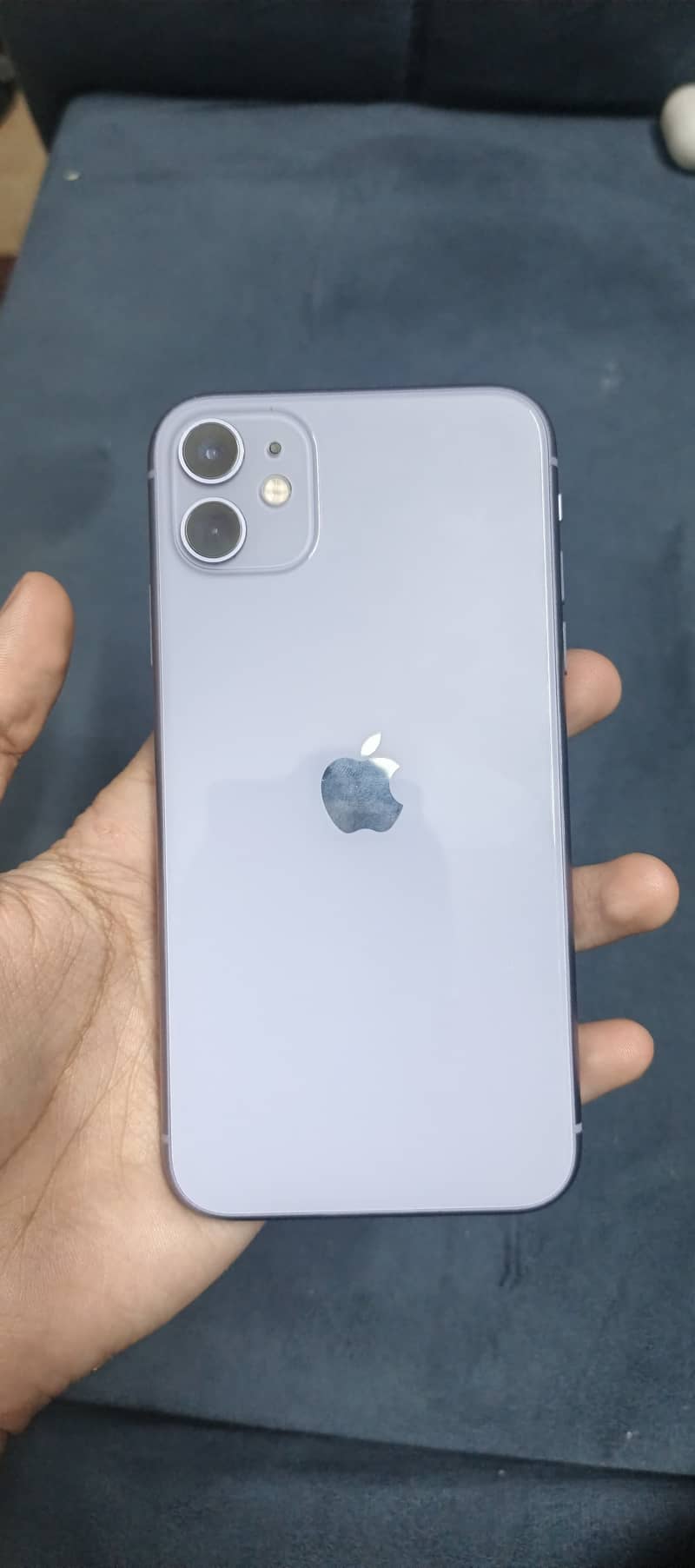 Apple iPhone 11 0