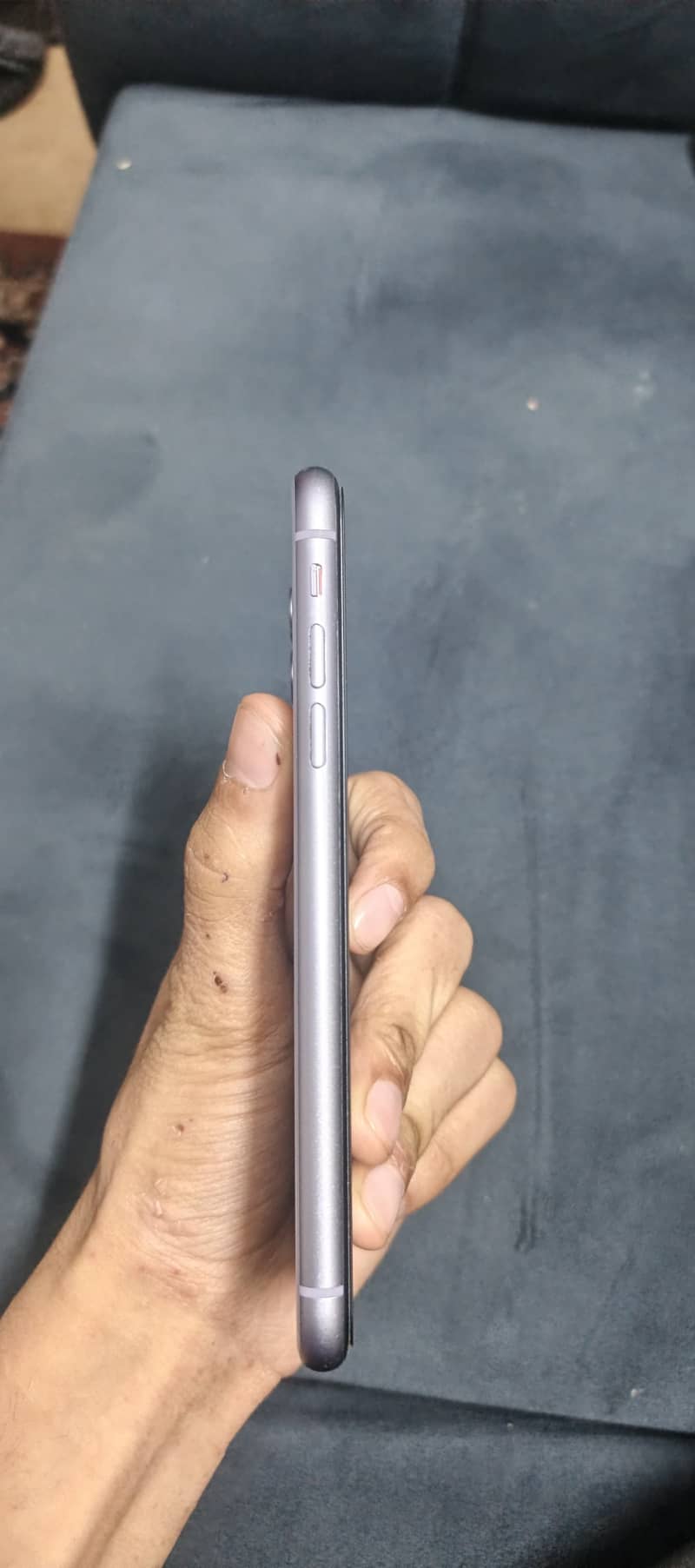 Apple iPhone 11 3