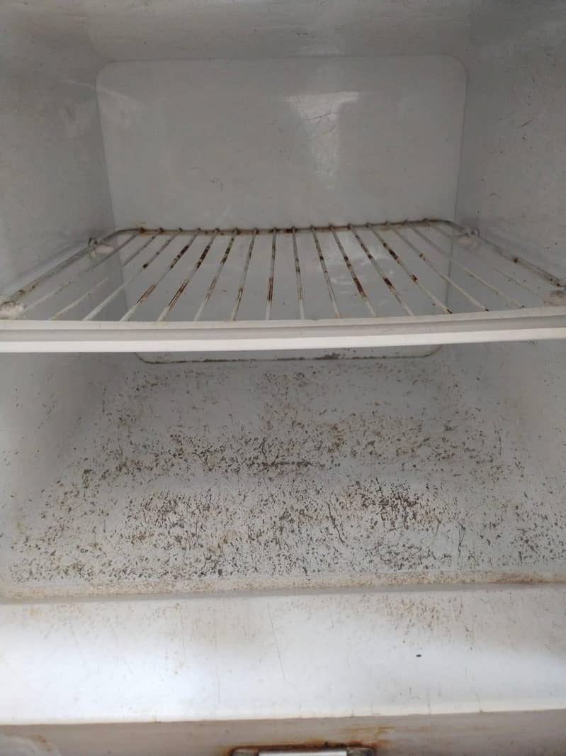 Refrigerator 4
