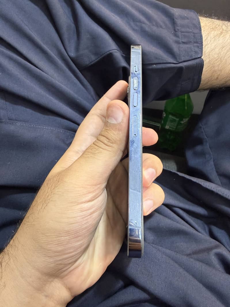 Apple iPhone 13 Pro Max 3