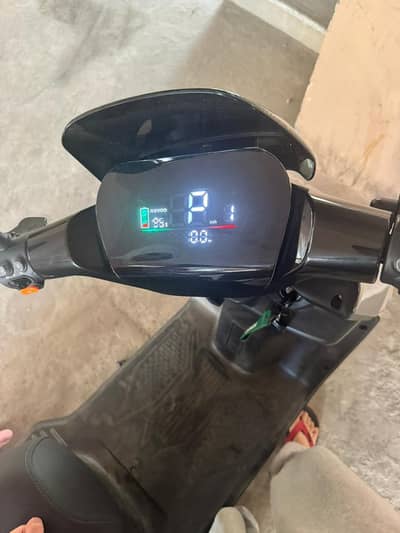 revoo a12 Scooty , mint condition
