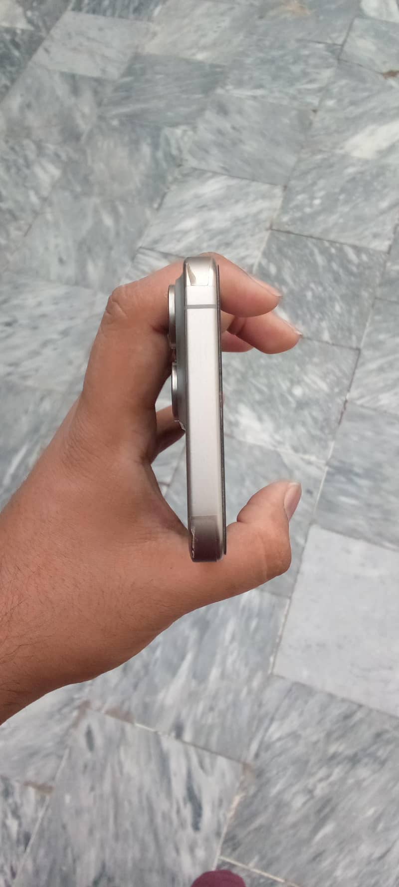 iPhone 15 pro max 2
