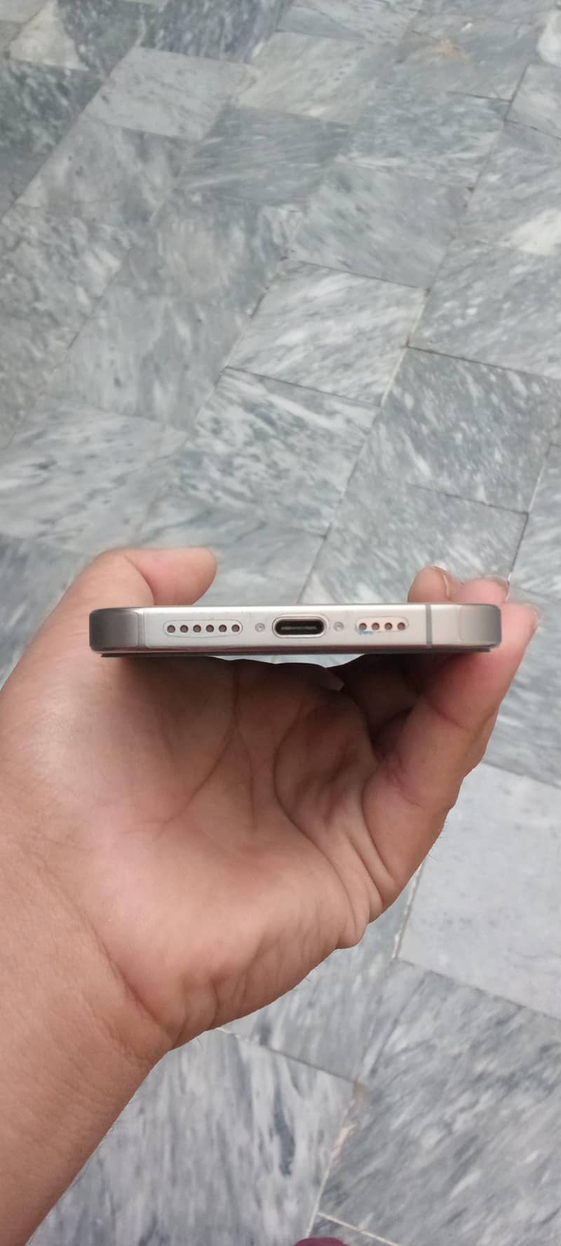 iPhone 15 pro max 4