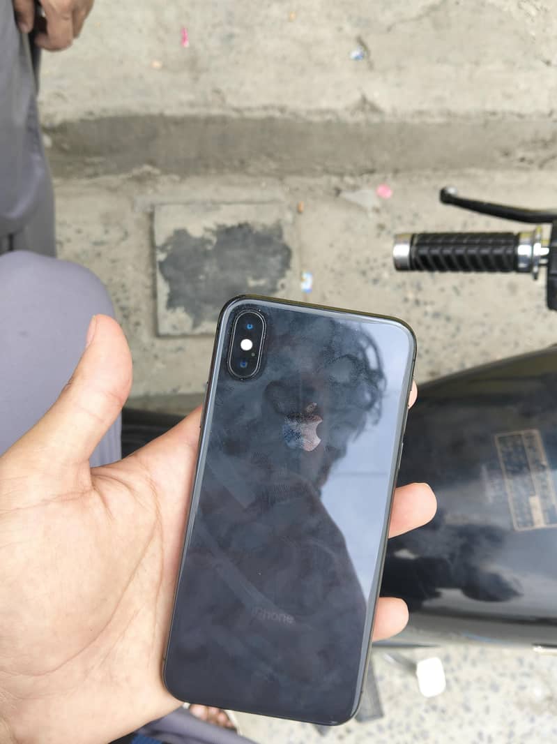iPhone X 1