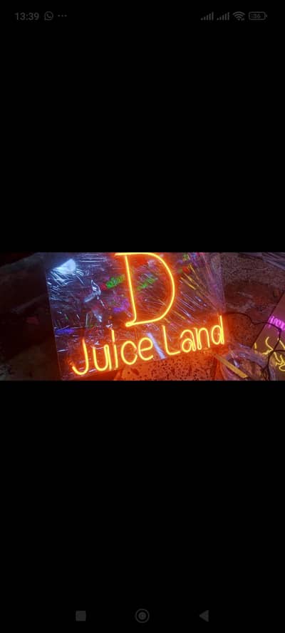 Juice bar worker