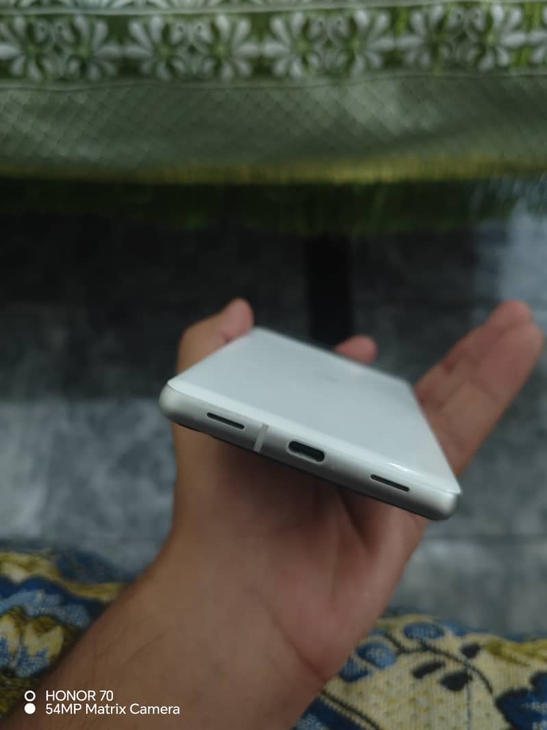 Google Pixel 7a 3