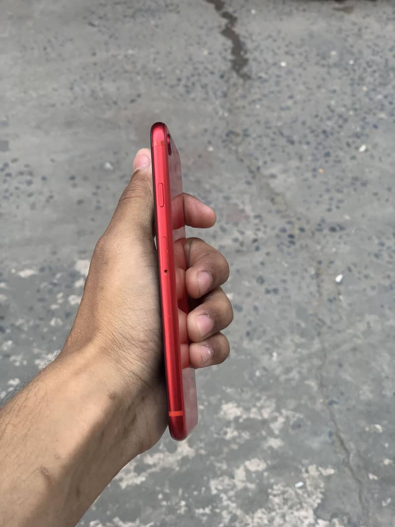 iPhone SE 0