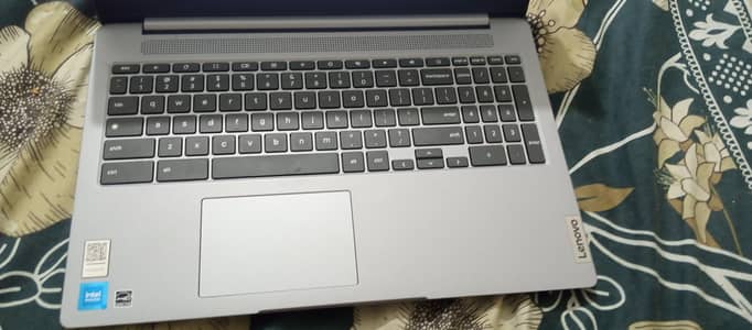 Lenovo IdeaPad 3 Chromebook 15.6” Box Pack – 4GB/64GB