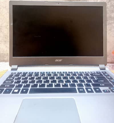 Acer Core i5 4th Gen | 8GB RAM | 128GB SSD | Fast & Smooth