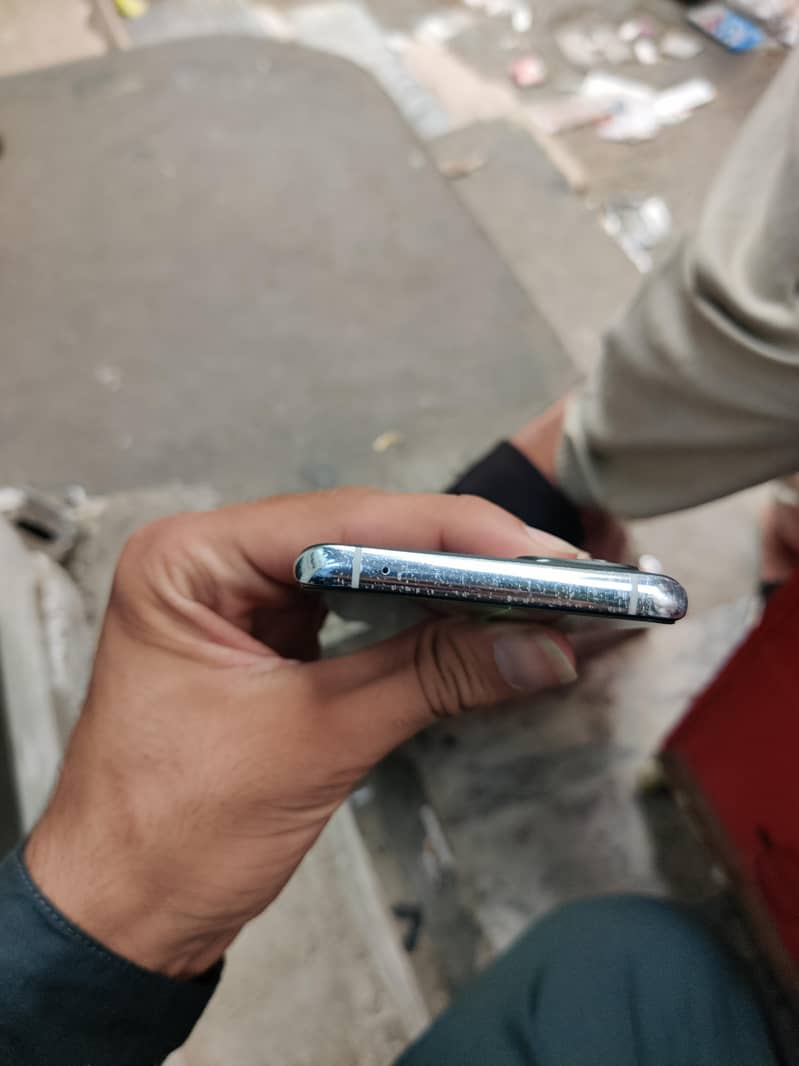 One Plus 9 Pro 7