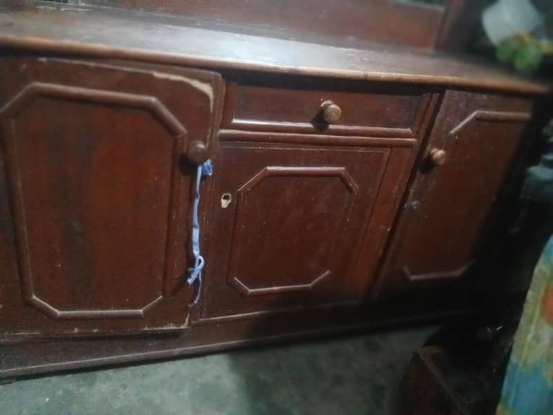 dressing table use for Good condition 4