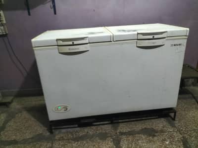Waves Freezer