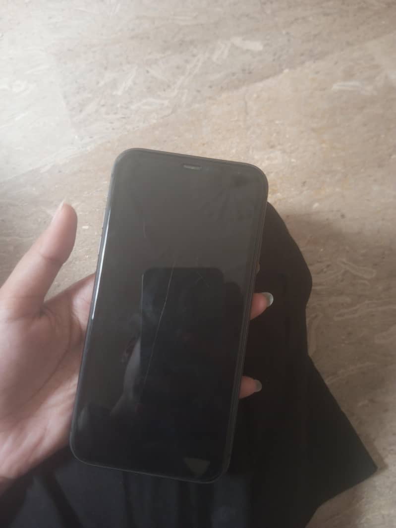 Apple iPhone 11 0