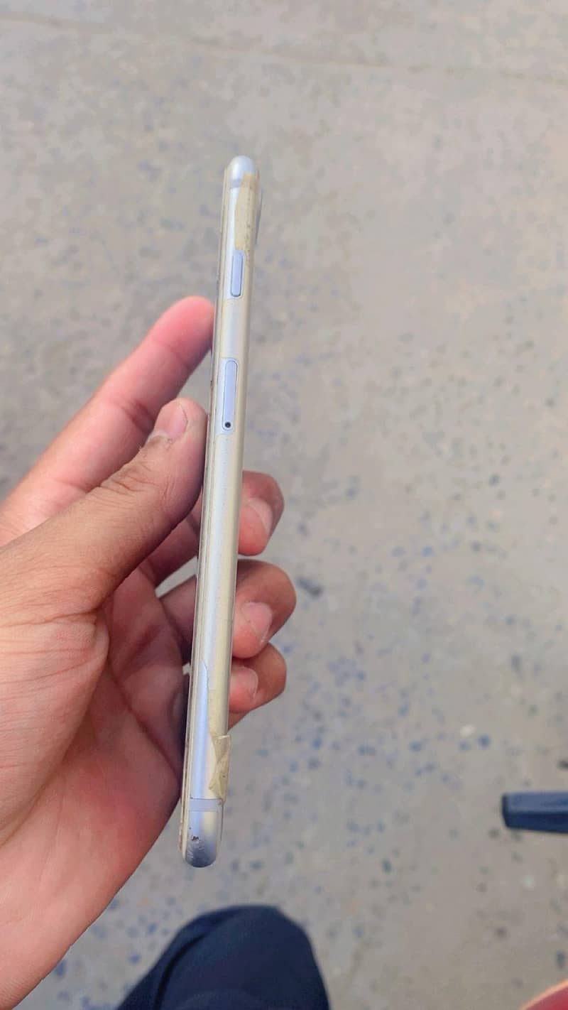 Apple iPhone 7 Plus 1