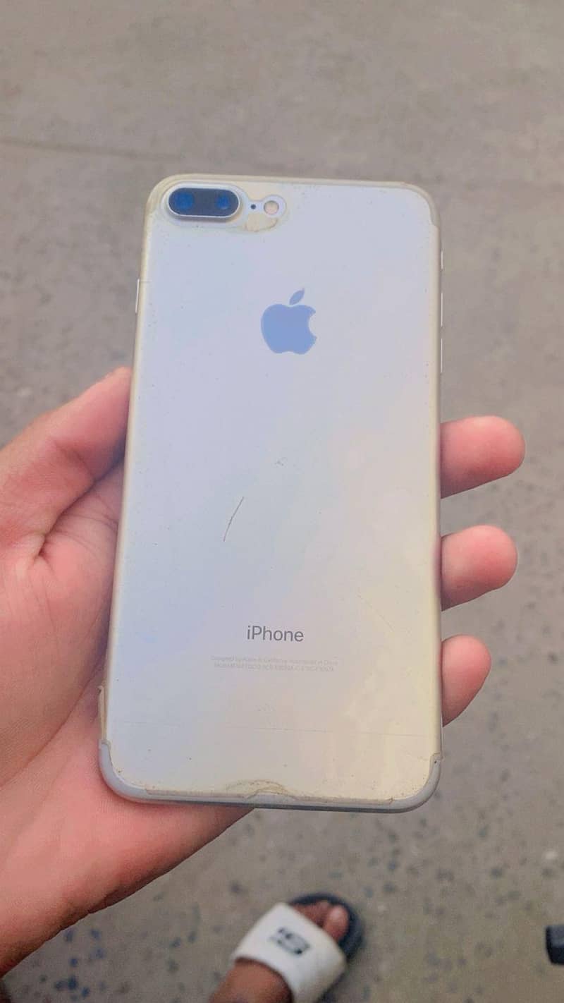 Apple iPhone 7 Plus 4