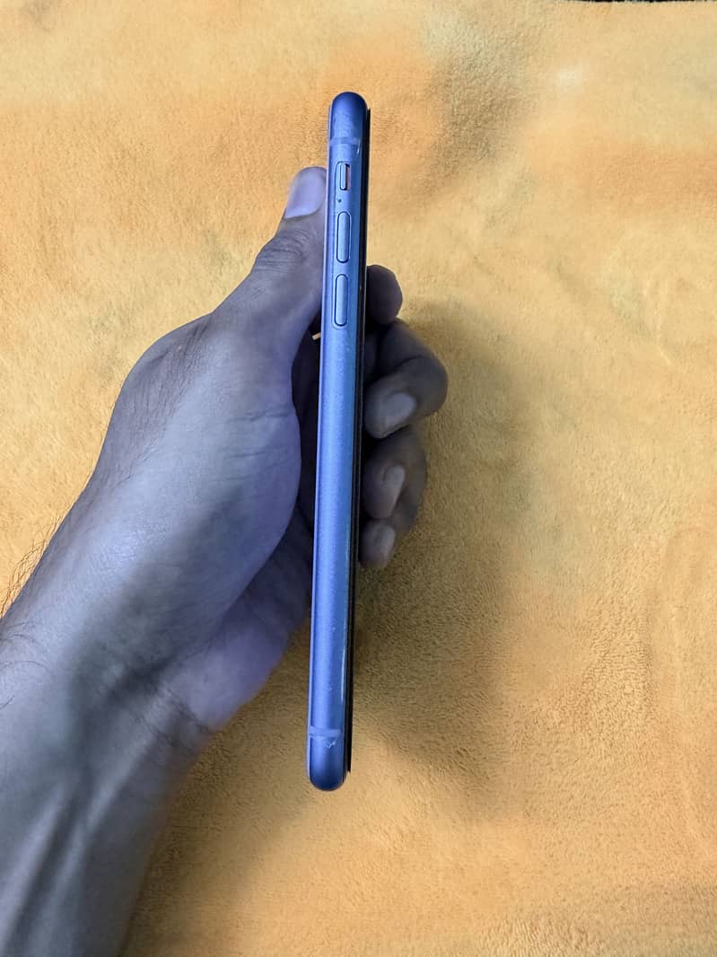 IPhone 11 (PTA APPROVED) 12