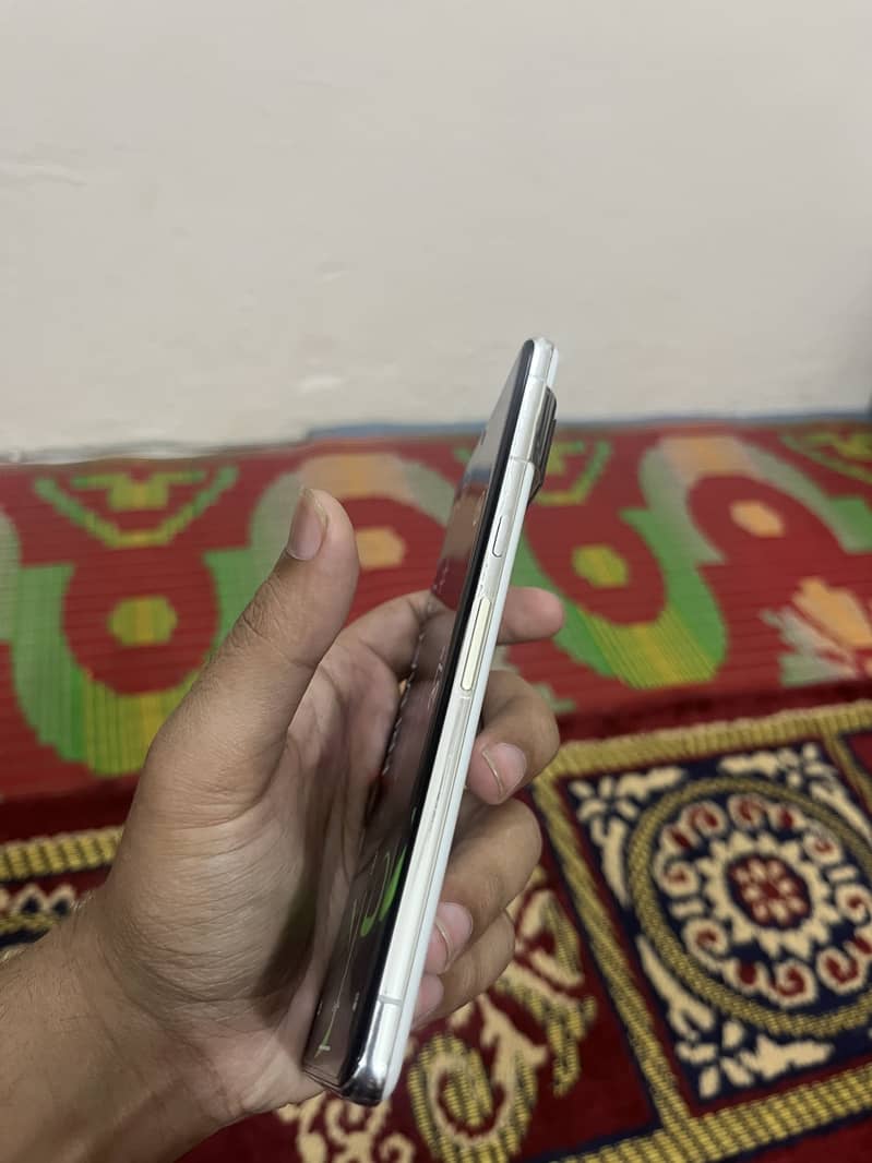 Google pixel 7 pro 2