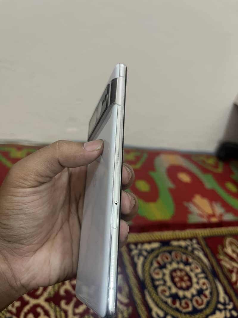 Google pixel 7 pro 4