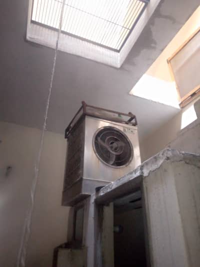 bhote acha steel body ka air cooler hai best air hai