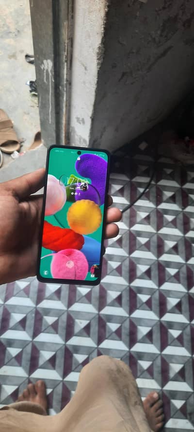 Samsung Galaxy A51  6/128.03416735036 WhatsApp contact