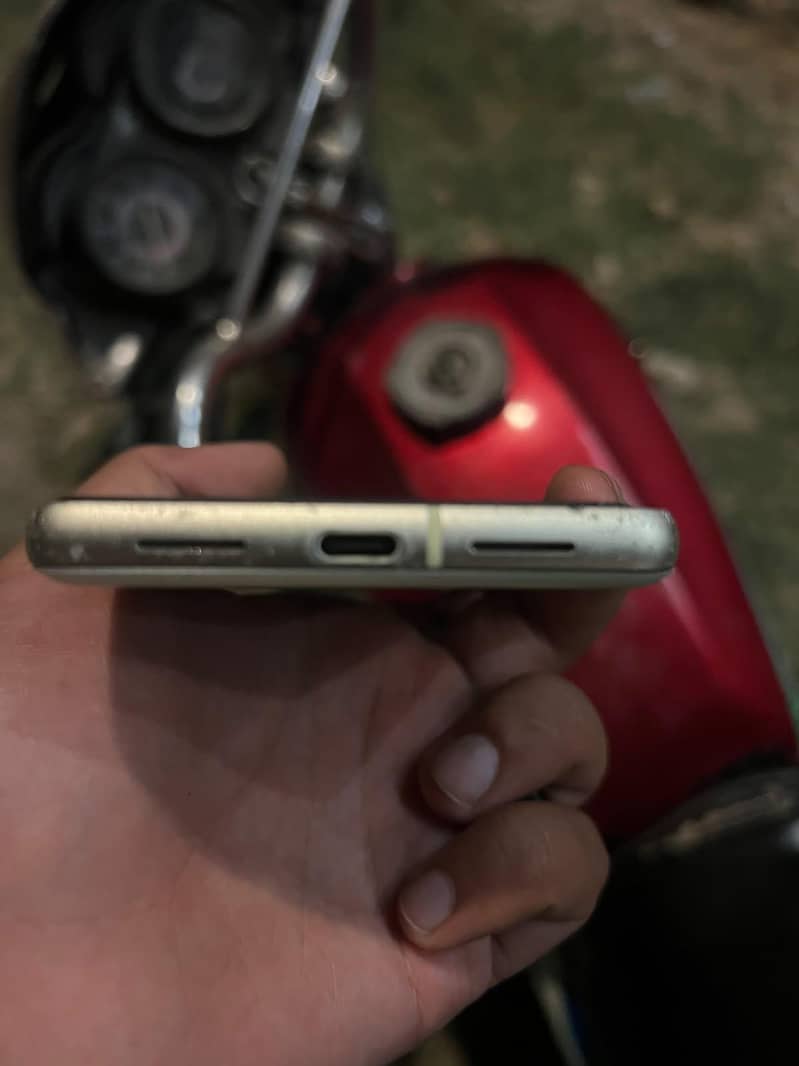 Google Pixel 7 5