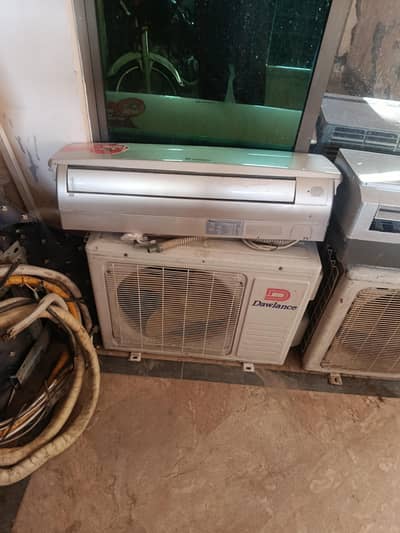 1.5 ton gree 1 ton dawlance AC