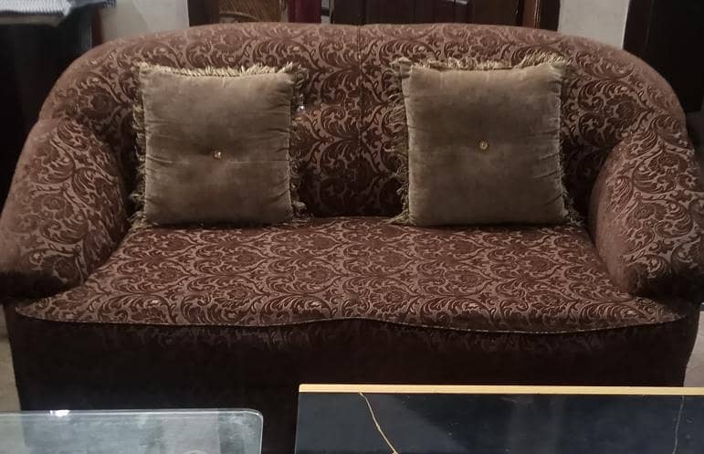 Complete Living Room Furniture Sale – Sofa Set, Dewan & Center Table 4