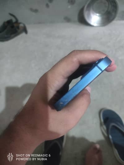 Apple iPhone 13 jv