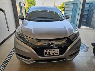 Honda Vezel Z Package 2017 / 2021 (Hybrid)