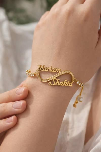 apne name ki jewellery customize karwayein