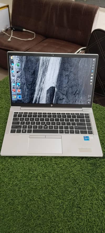 Hp Elitebook 840 G8 . . Core i5 11th Generation laptop (16/256)