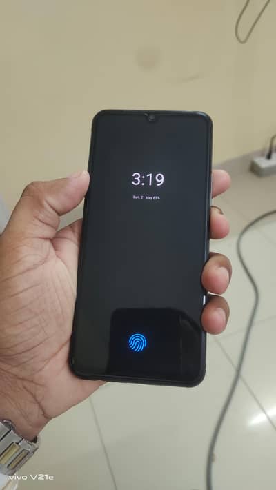Vivo V20