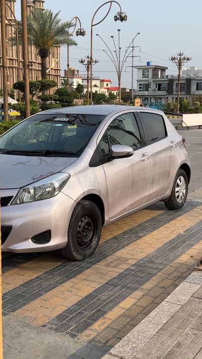 Toyota Vitz 2012