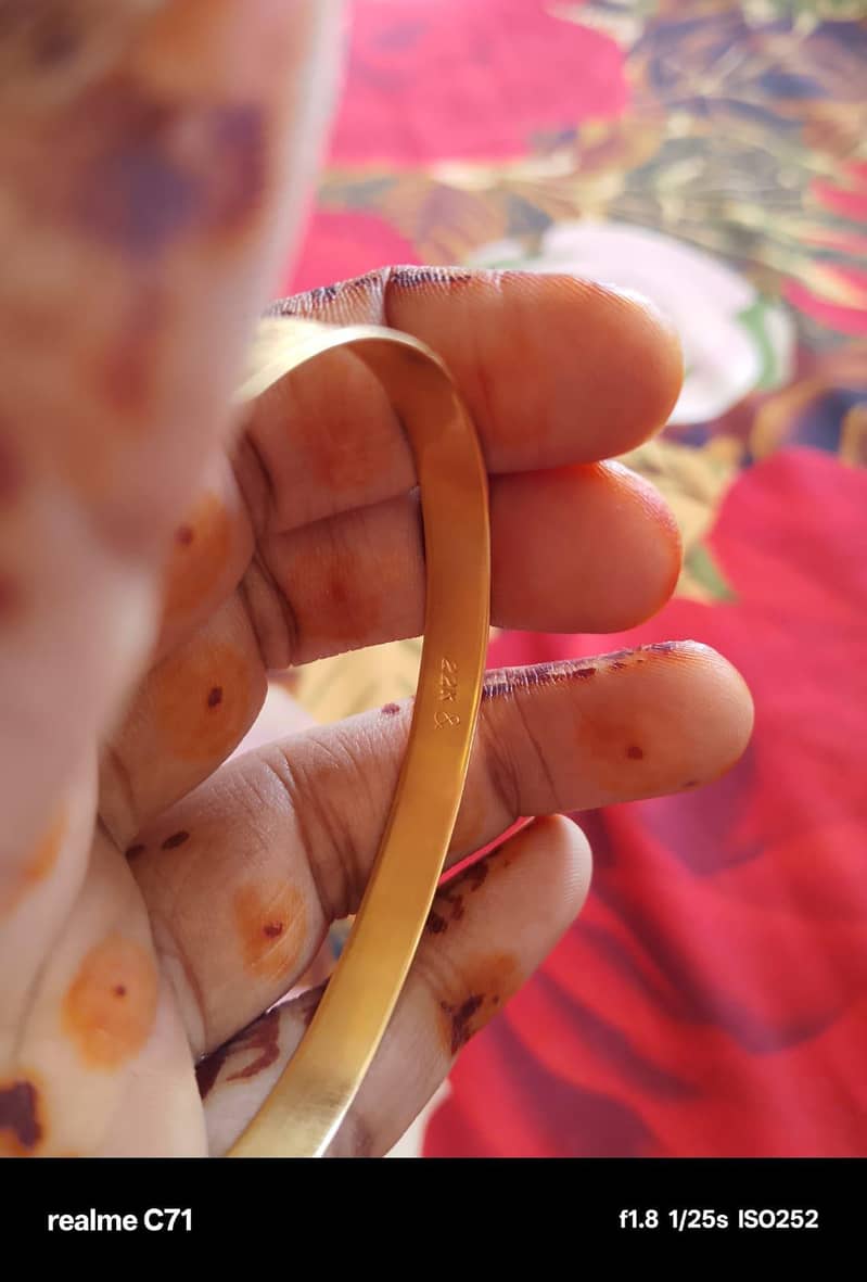 Gold k karray (Bangle) 1