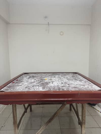 carrom board
