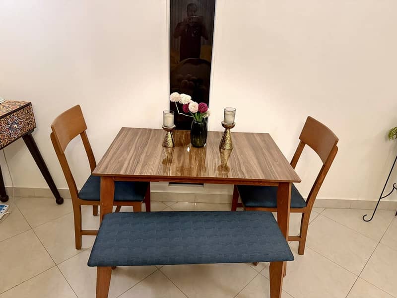 4 Persons Dining Table 2