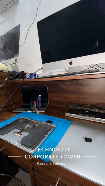 MacBook Pro and Air all original parts available