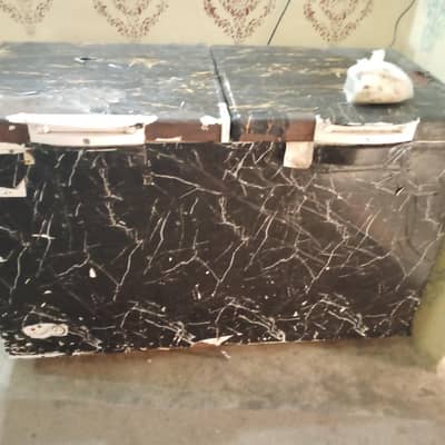 freezer for urgent sale.