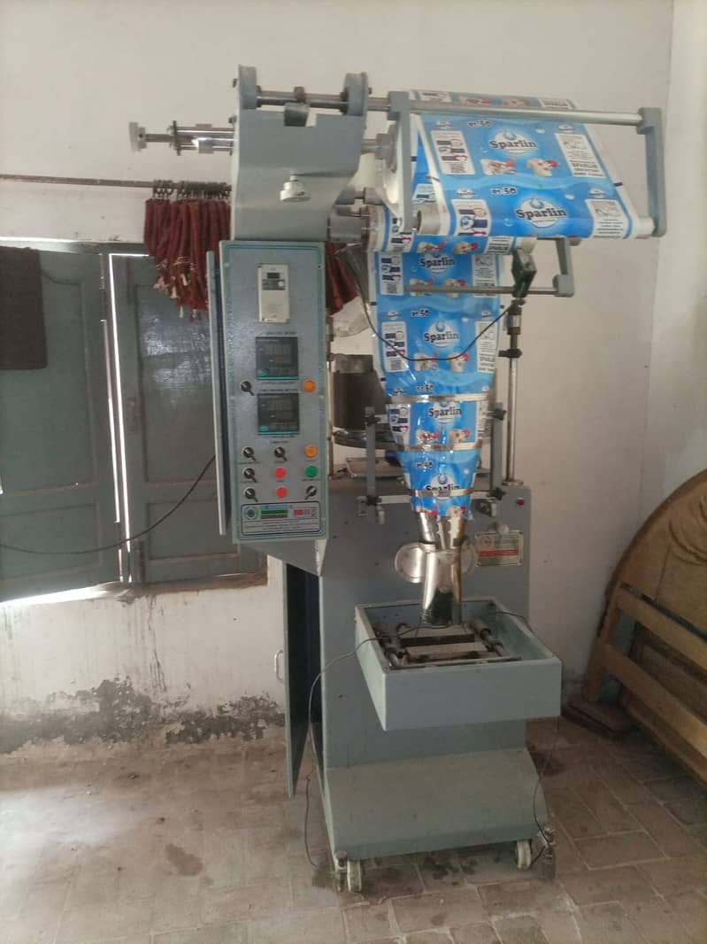 Automatic packing machine 3