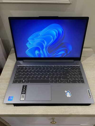 Lenovo ideapad slim 3i (i7 13 GEN)