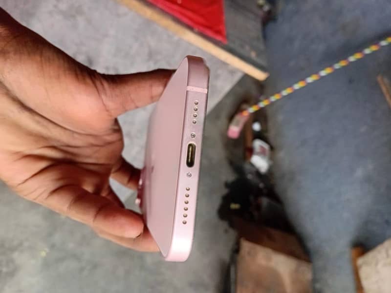 Apple iPhone 15 plus 1