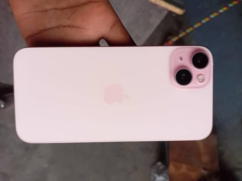 Apple iPhone 15 plus 3