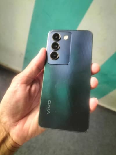 Vivo Y100