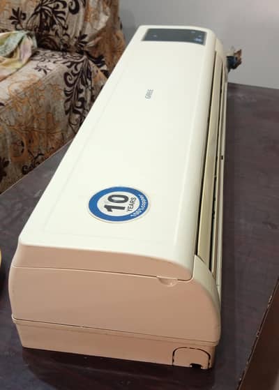 Gree 1.5 ton for sale non inverter condition 10/9