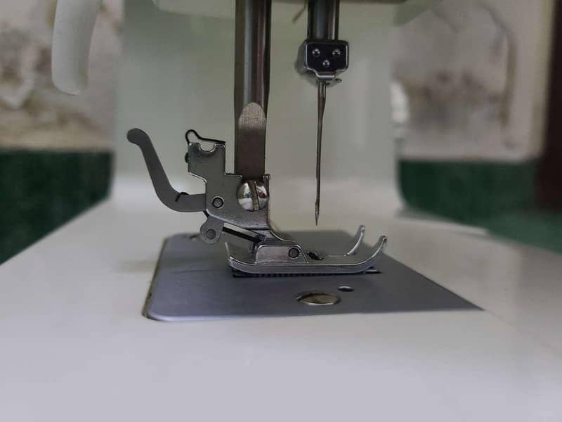 Singer sewing machine 2
